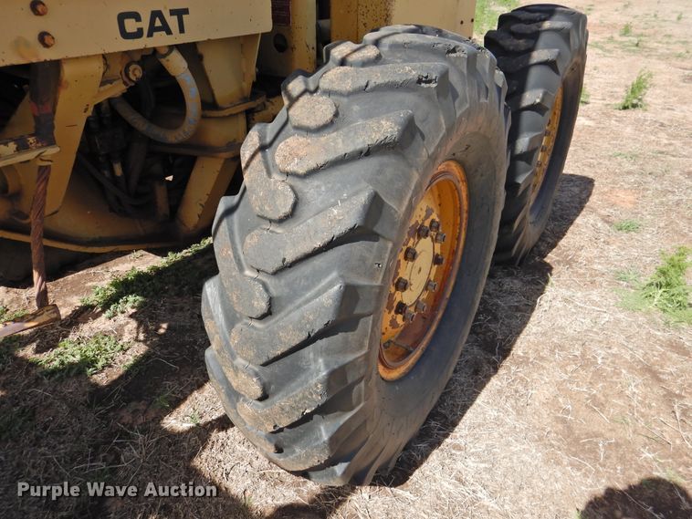 image for item DJ8346 1981 Caterpillar 120G  rigid frame motor grader