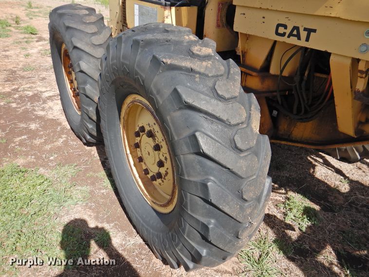 image for item DJ8346 1981 Caterpillar 120G  rigid frame motor grader