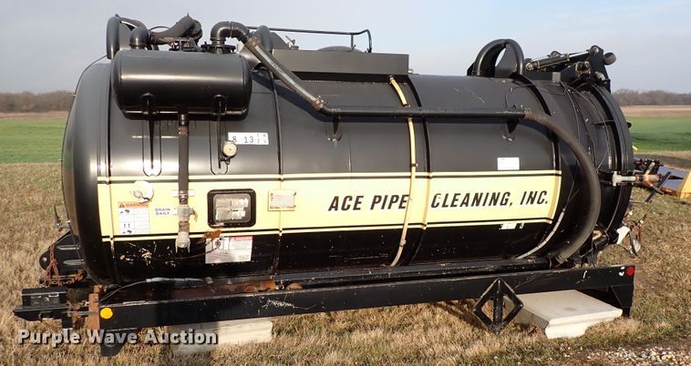 image for item DK4562 Presvac Systems  Vacuum truck tank