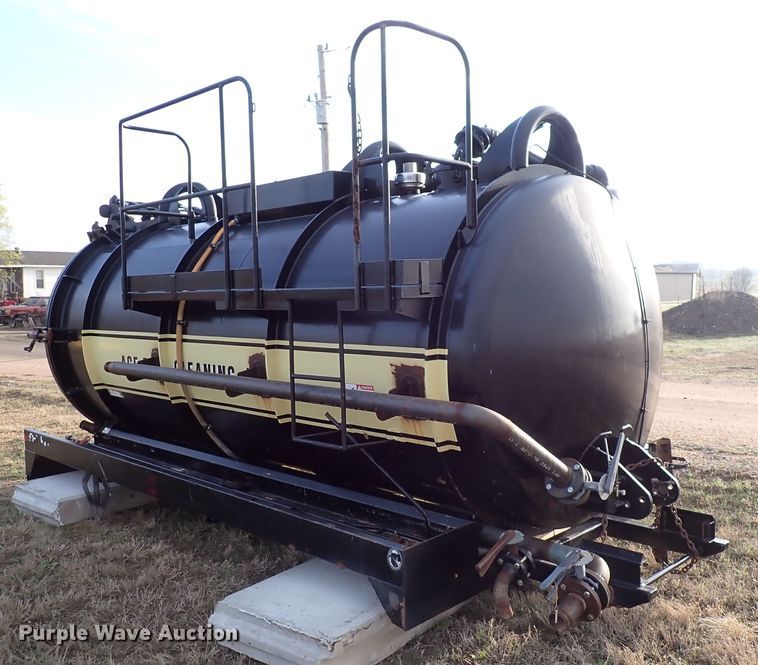 image for item DK4562 Presvac Systems  Vacuum truck tank