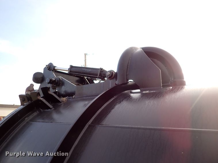 image for item DK4562 Presvac Systems  Vacuum truck tank