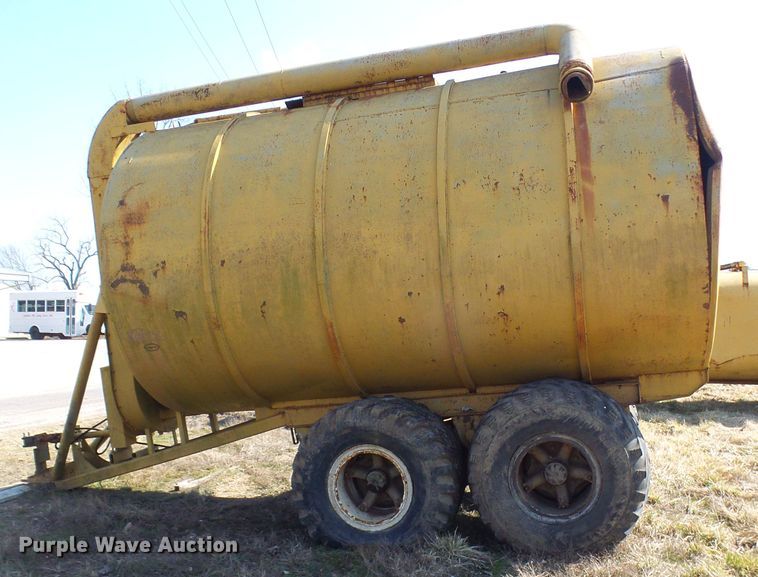 image for item DL0861 Corry Magnun tank trailer