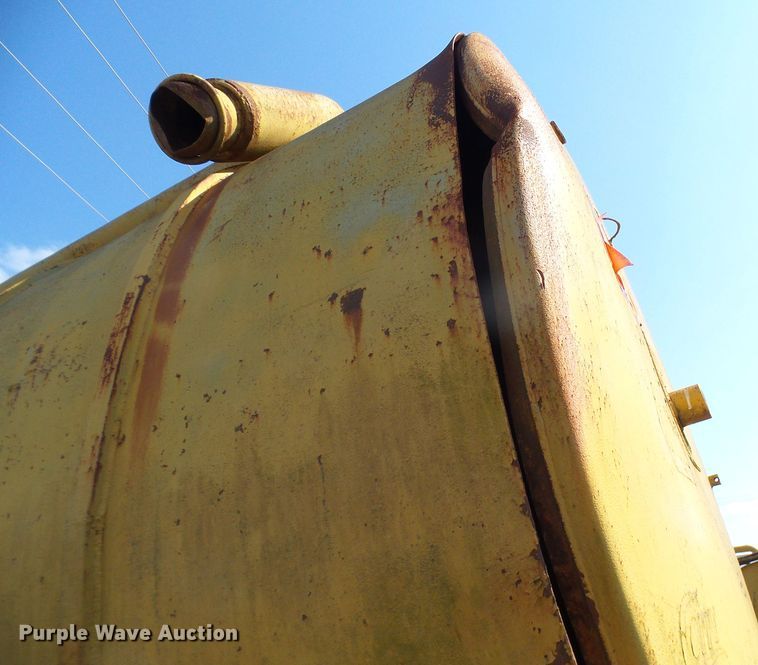 image for item DL0861 Corry Magnun tank trailer