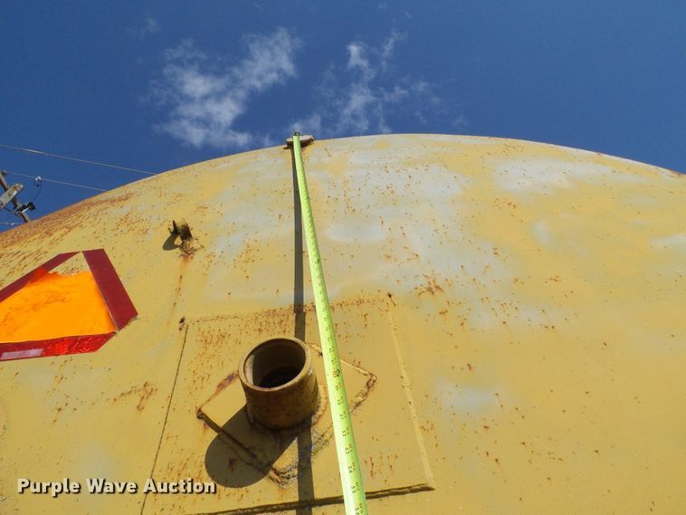 image for item DL0861 Corry Magnun tank trailer