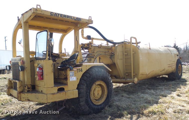 image for item DL0862 Caterpillar  water wagon