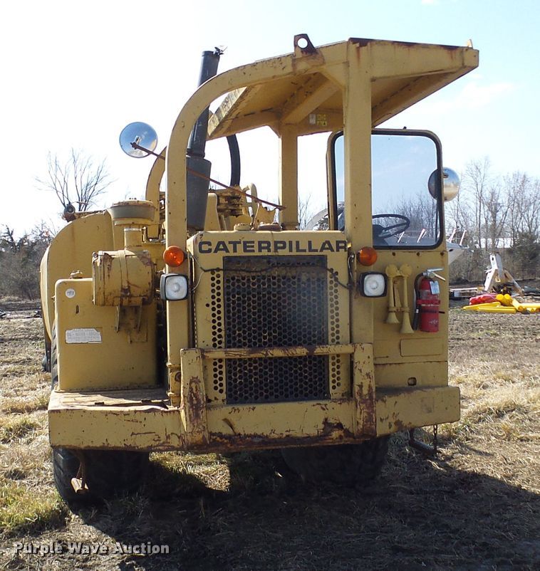 image for item DL0862 Caterpillar  water wagon
