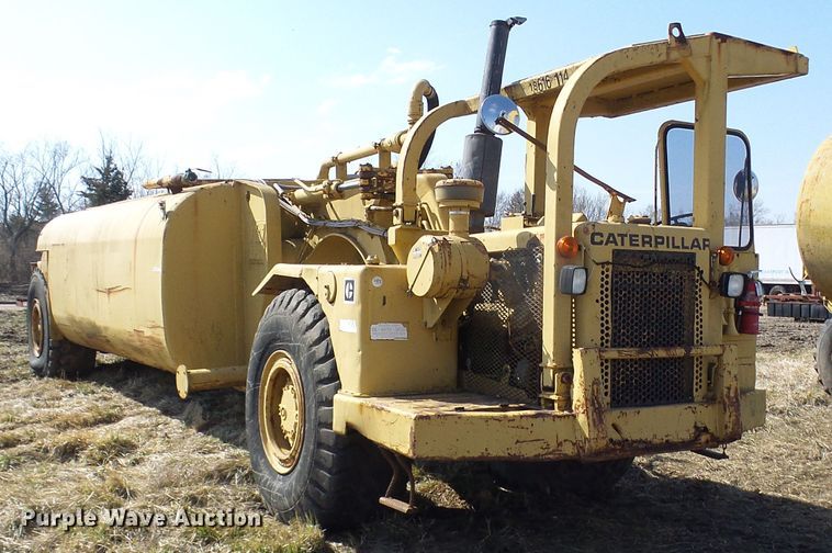 image for item DL0862 Caterpillar  water wagon