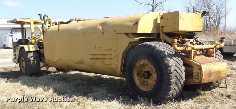 image for item DL0862 Caterpillar  water wagon