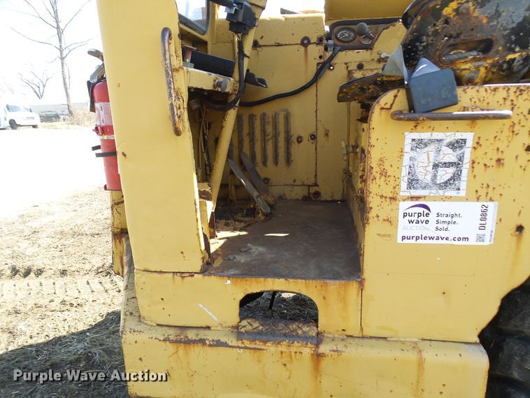 image for item DL0862 Caterpillar  water wagon