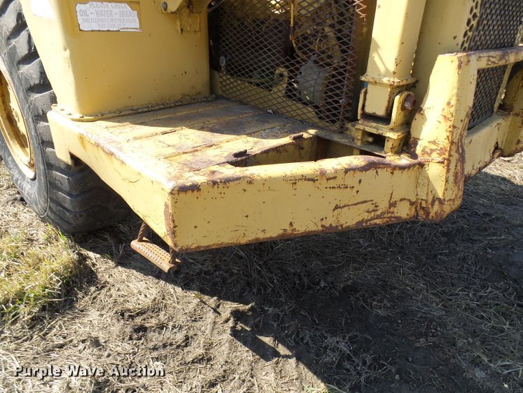 image for item DL0862 Caterpillar  water wagon