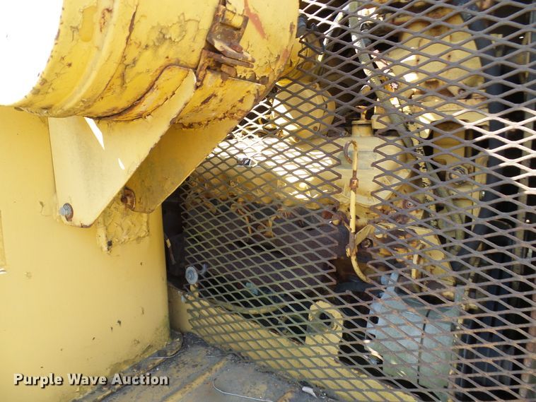 image for item DL0862 Caterpillar  water wagon