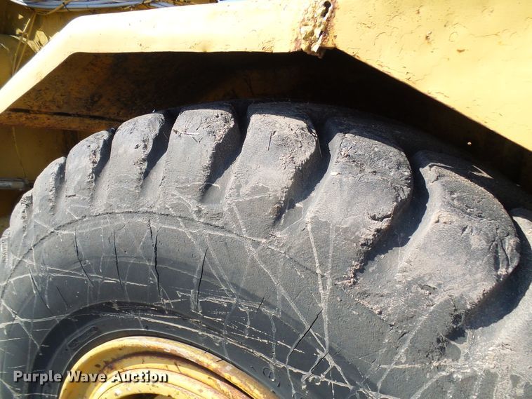 image for item DL0862 Caterpillar  water wagon