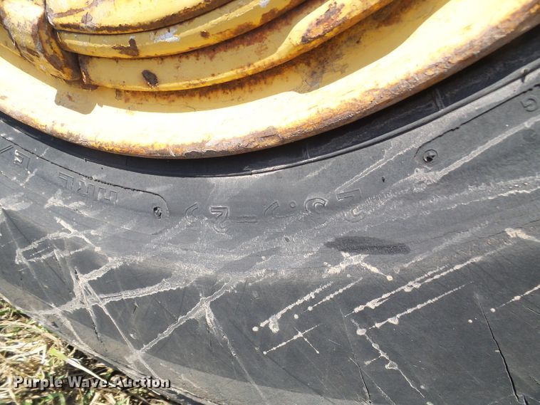 image for item DL0862 Caterpillar  water wagon