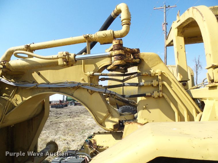 image for item DL0862 Caterpillar  water wagon