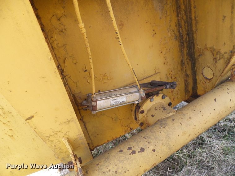 image for item DL0862 Caterpillar  water wagon