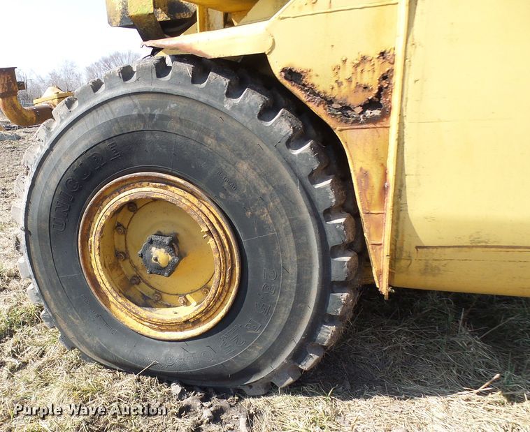 image for item DL0862 Caterpillar  water wagon