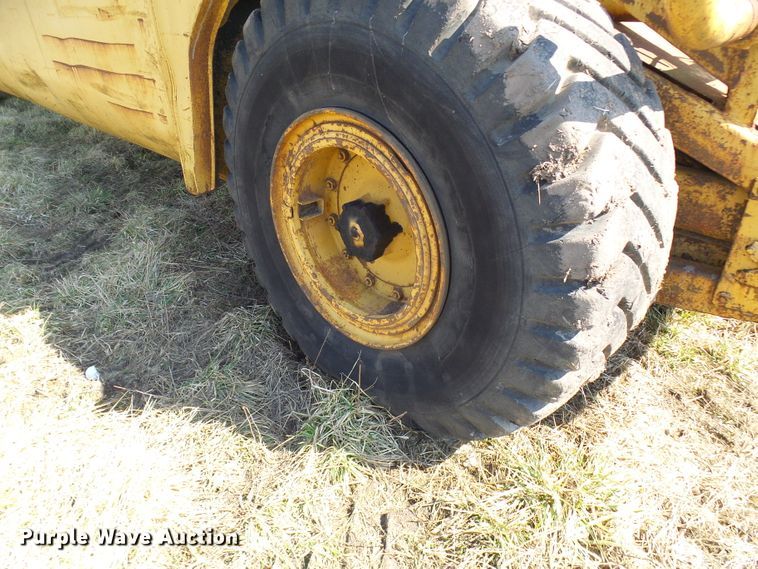 image for item DL0862 Caterpillar  water wagon