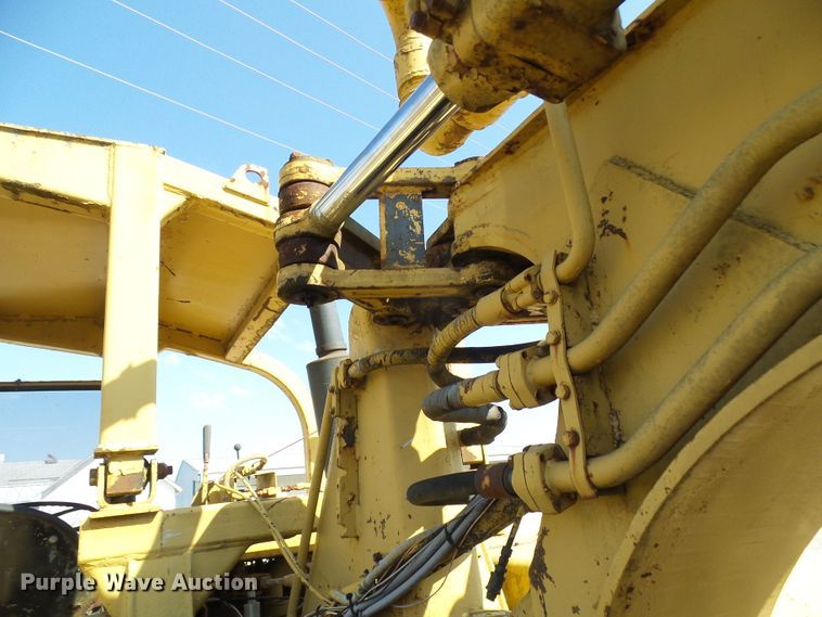 image for item DL0862 Caterpillar  water wagon