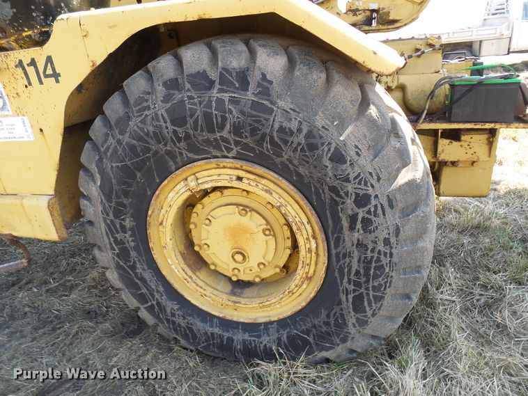 image for item DL0862 Caterpillar  water wagon