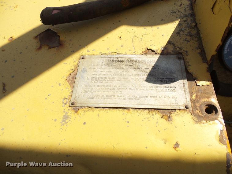 image for item DL0862 Caterpillar  water wagon