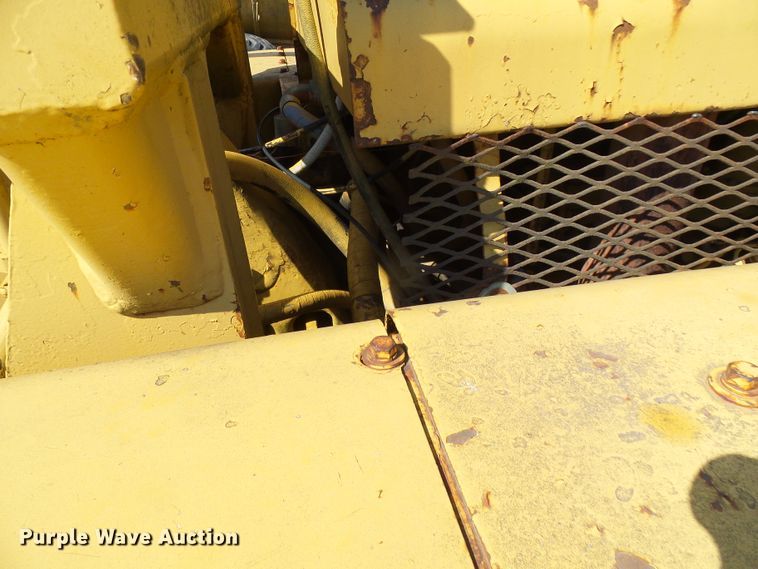 image for item DL0862 Caterpillar  water wagon