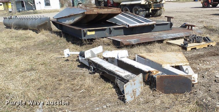 image for item DL0865 Barge ramps