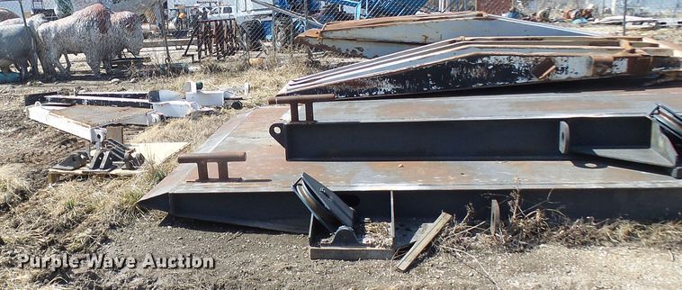 image for item DL0865 Barge ramps