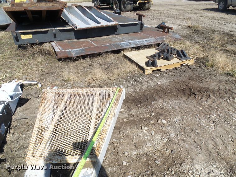 image for item DL0865 Barge ramps