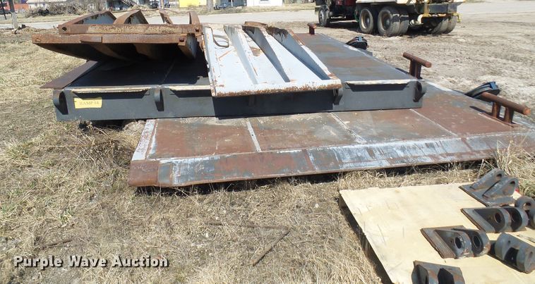image for item DL0865 Barge ramps