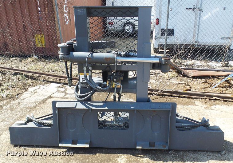 image for item DL0866 Skid steer tree sheer