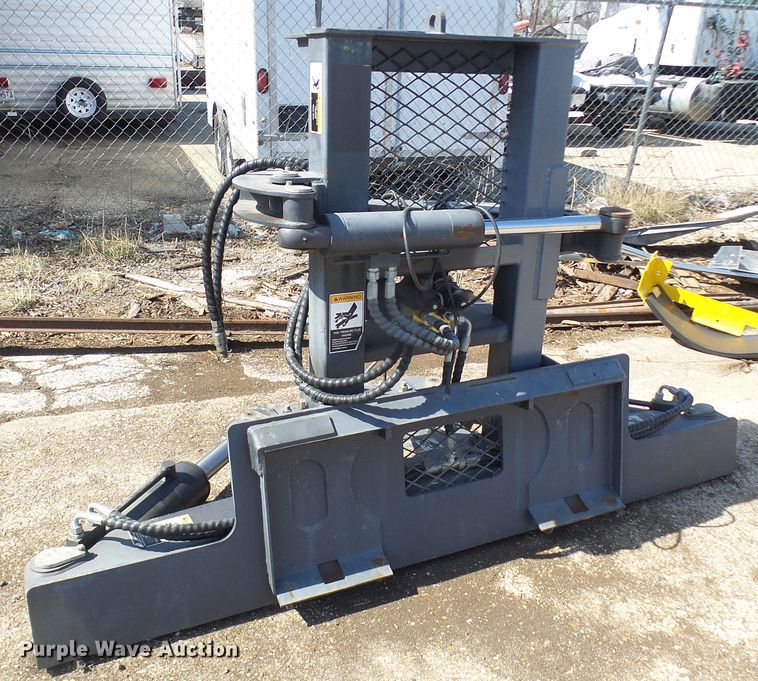 image for item DL0866 Skid steer tree sheer