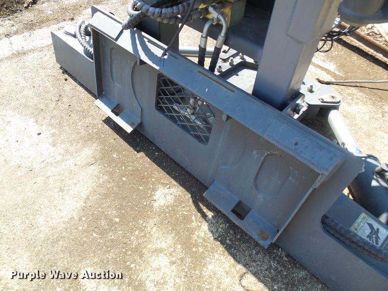 image for item DL0866 Skid steer tree sheer