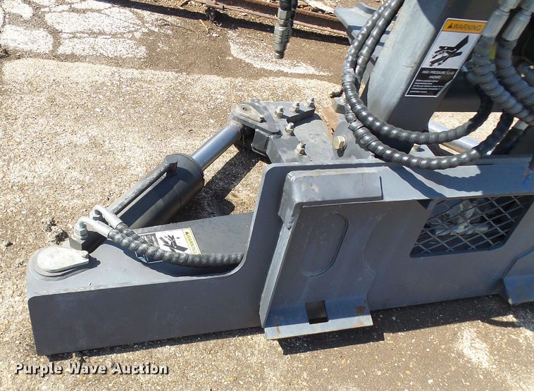 image for item DL0866 Skid steer tree sheer