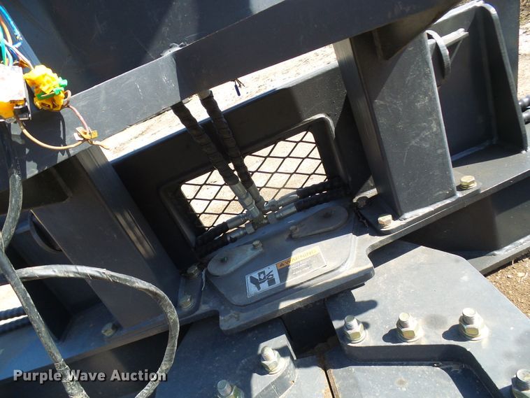 image for item DL0866 Skid steer tree sheer