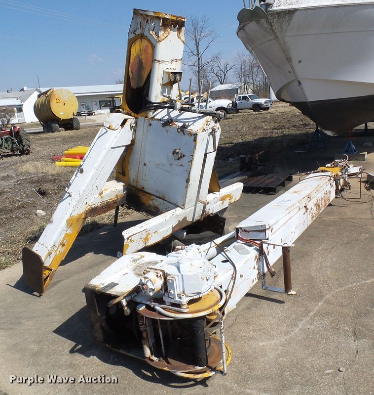 image for item DL0871 Powers Pole Master 86-611  crane