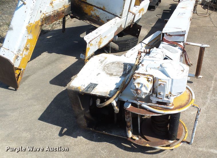 image for item DL0871 Powers Pole Master 86-611  crane