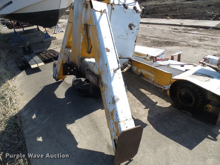 image for item DL0871 Powers Pole Master 86-611  crane