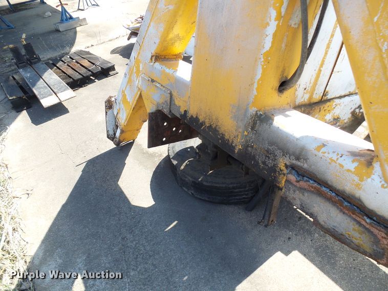 image for item DL0871 Powers Pole Master 86-611  crane