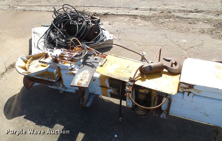 image for item DL0871 Powers Pole Master 86-611  crane