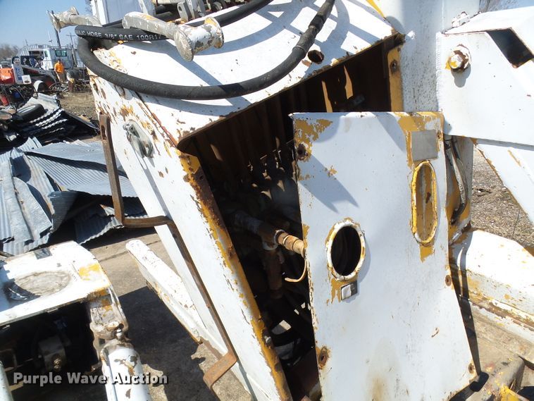 image for item DL0871 Powers Pole Master 86-611  crane