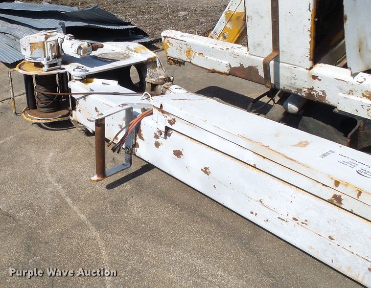 image for item DL0871 Powers Pole Master 86-611  crane