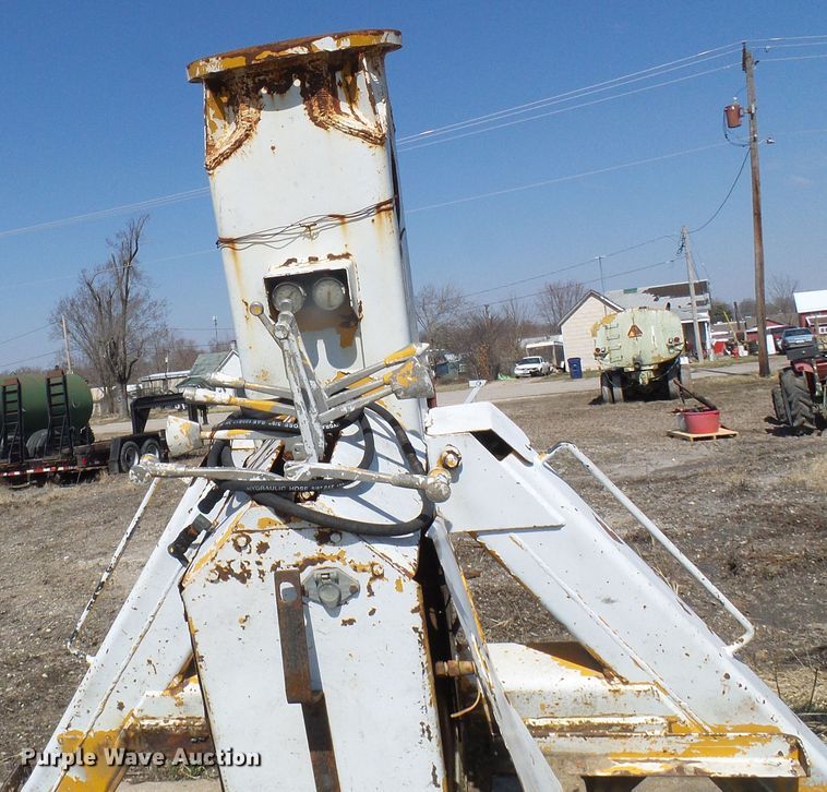 image for item DL0871 Powers Pole Master 86-611  crane