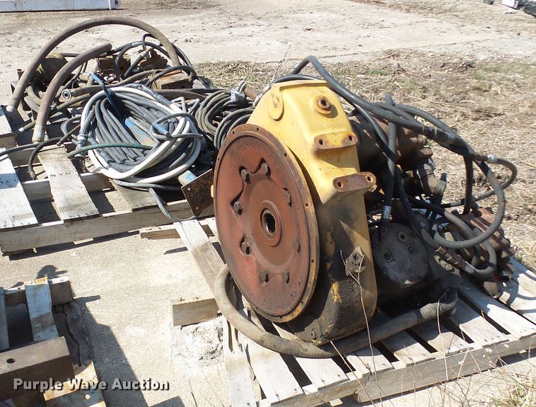 image for item DL0873 Assorted hydraulic hoses and pumps