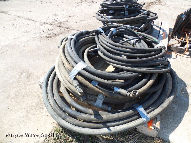 image for item DL0873 Assorted hydraulic hoses and pumps