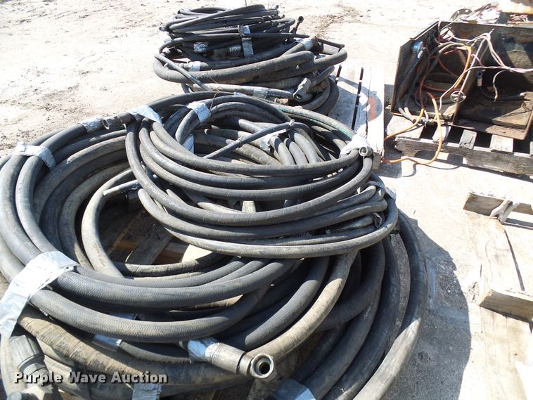 image for item DL0873 Assorted hydraulic hoses and pumps