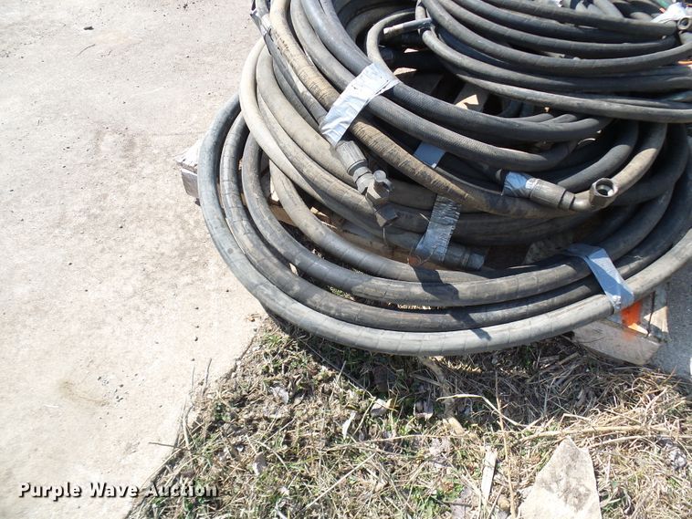 image for item DL0873 Assorted hydraulic hoses and pumps