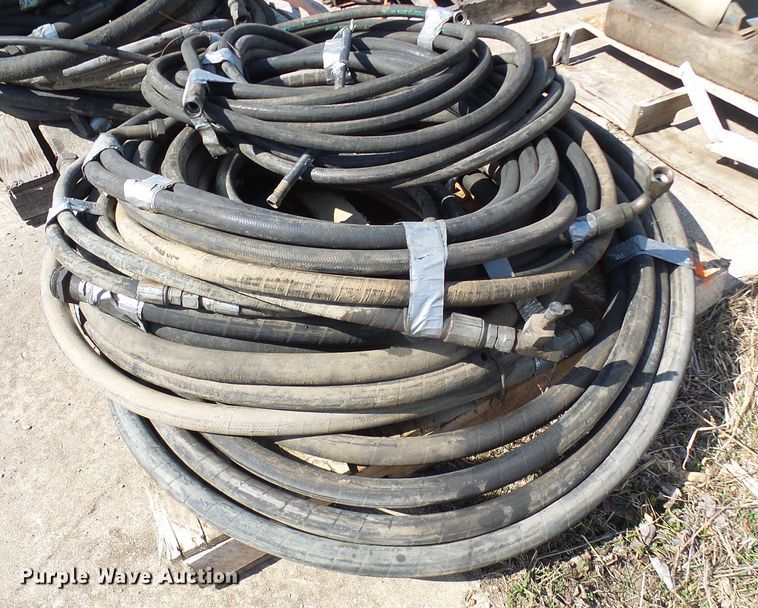 image for item DL0873 Assorted hydraulic hoses and pumps