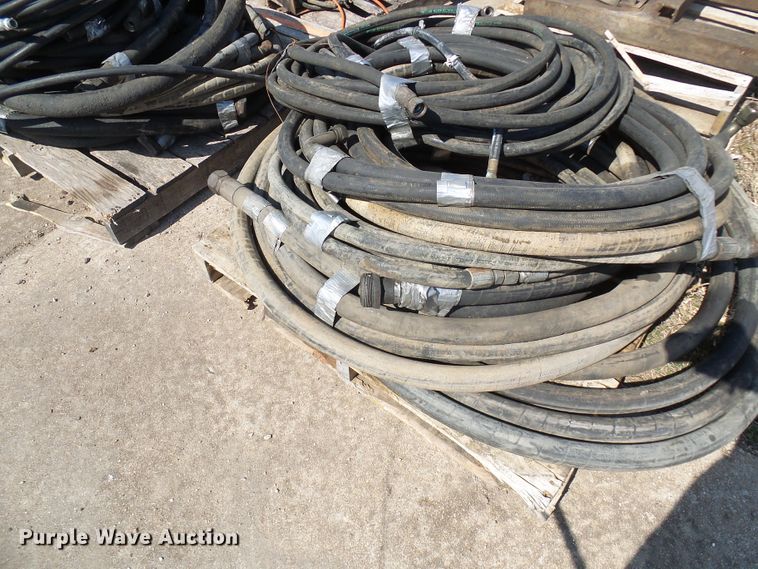 image for item DL0873 Assorted hydraulic hoses and pumps