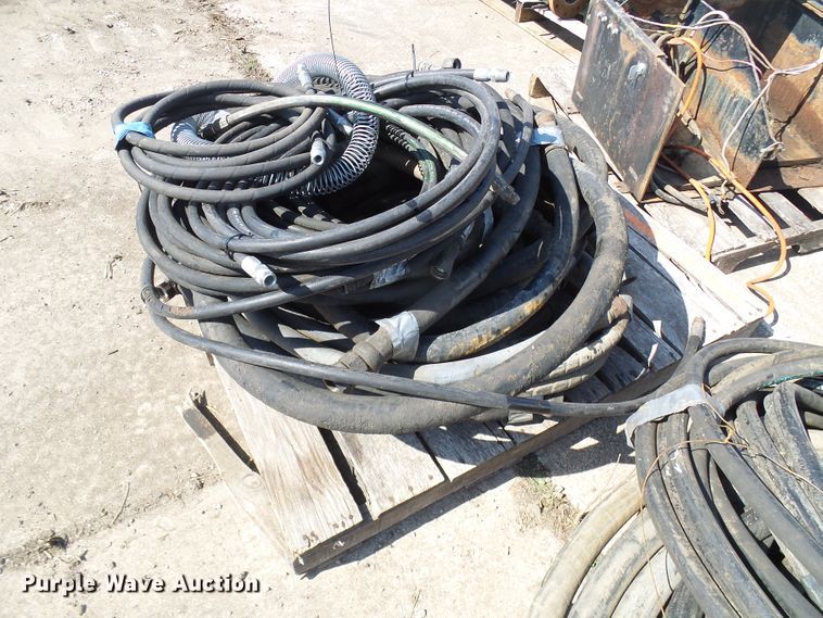 image for item DL0873 Assorted hydraulic hoses and pumps