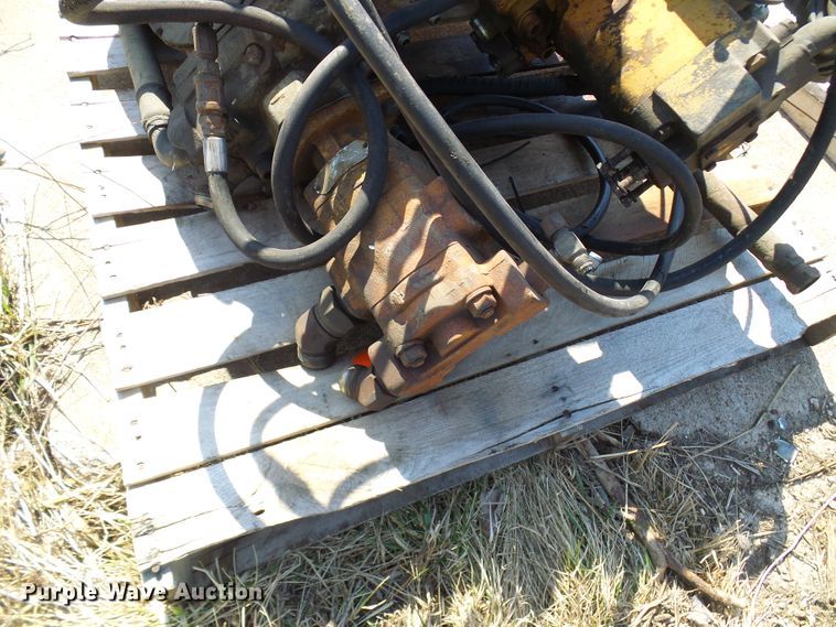 image for item DL0873 Assorted hydraulic hoses and pumps